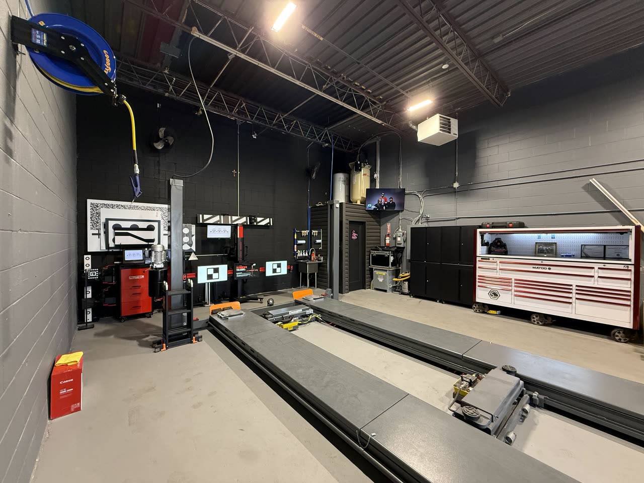 The alignment bay, with the calibration station on the far wall and the tool chest on the right